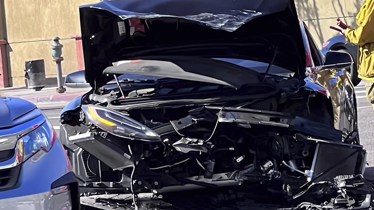 Tesla Model S da 100.000 dollari distrutta in un incidente, ma la Tesla Cam scagiona il proprietario