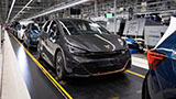 Volkswagen preme l'acceleratore elettrico: record di 7.100 vetture prodotte in 7 giorni