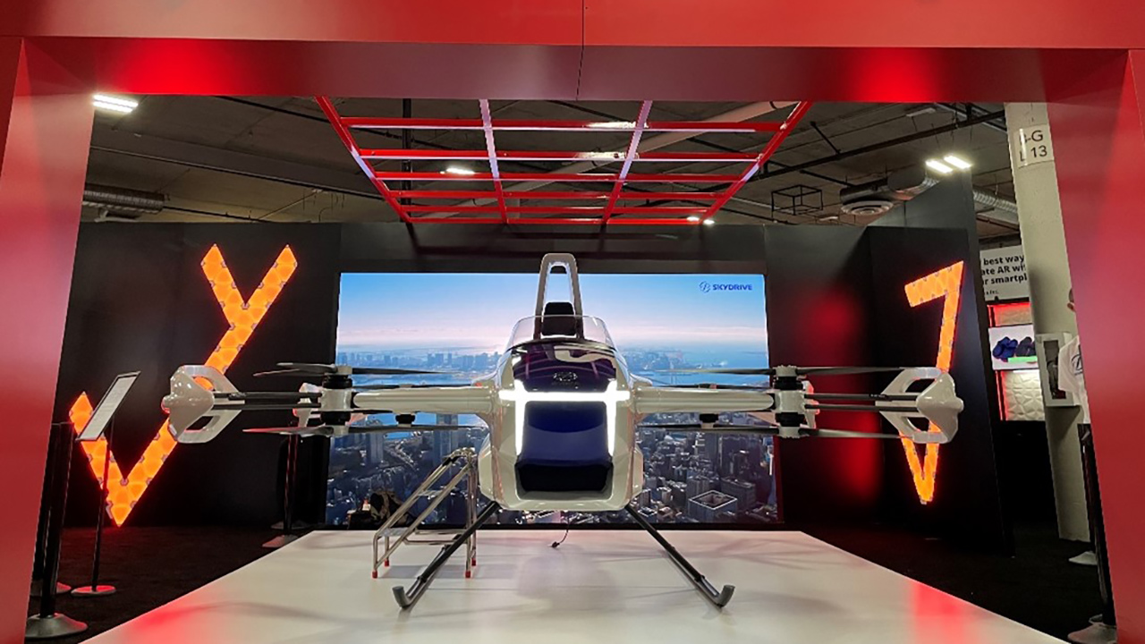 Al CES ecco dal vivo SkyDrive SD-03, l'auto volante. In arrivo anche il taxi volante per il 2025