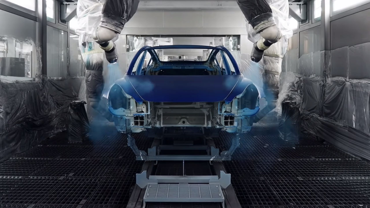 Tesla Model Y, ecco un rarissimo video 4K con tutte le fasi di produzione a Shanghai