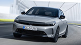 Opel svela la nuova Corsa Electric: nuovo motore, più autonomia, design rivisto