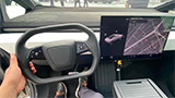 Tesla Cybertruck, per la prima volta una foto mostra i dettagli degli interni