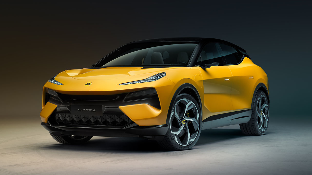 Lotus svela Eletre: SUV elettrico potente e tecnologico che segna il cambio di passo