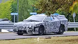 La Ferrari elettrica che sembra una DeLorean: ecco la versione definitiva camuffata