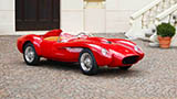 Un plagio della Ferrari Testa rossa del '57? No, è ufficiale, elettrica, e costa 93.000 euro