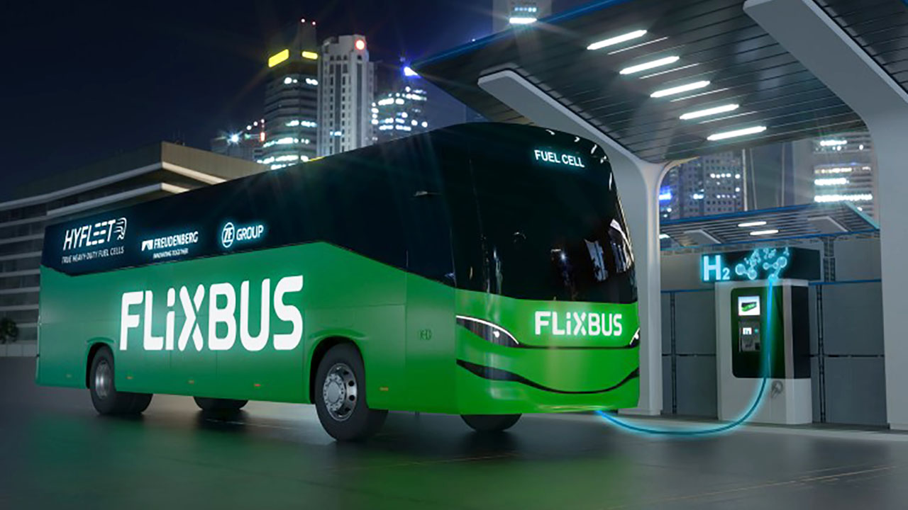 Il futuro di FlixBus è a zero emissioni, ma con l'idrogeno. Parte il progetto HyFleet