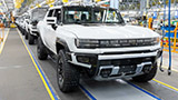 L'infinita attesa per avere un Hummer elettrico: GM ne produce solo 12 al giorno