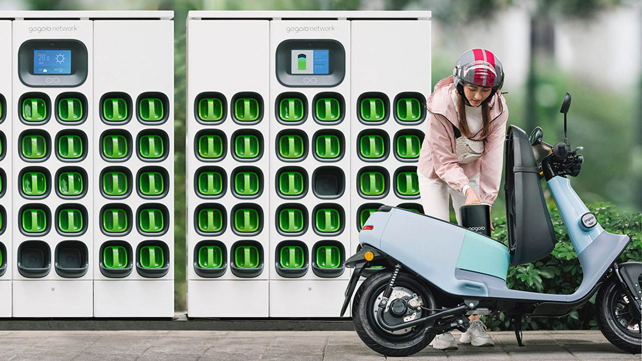 Lo scambio batteria per gli scooter va alla grande: Gogoro raggiunge 200 milioni di scambi