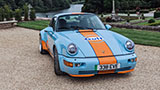 L'ultima conversione elettrica "sacrilegio" è una Porsche 911 con livrea Gulf