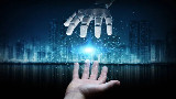 Dopo 30 giorni di digiuno, l'attivista anti-AI ha interrotto lo sciopero della fame