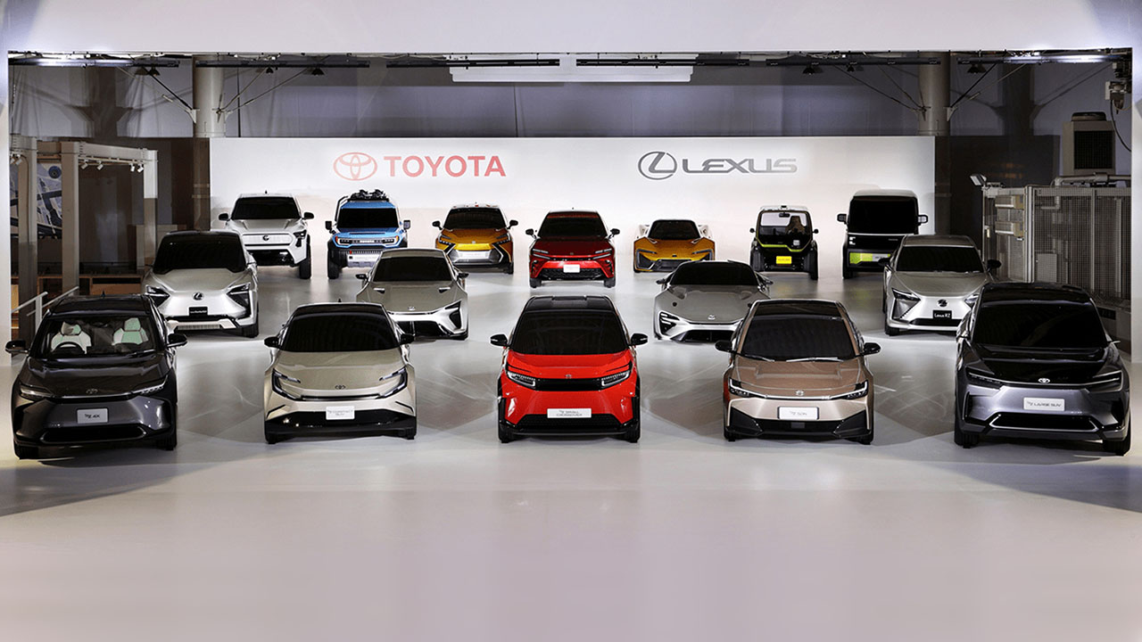Toyota si arrende: venderà solo auto elettriche, e presenta ben 16 prototipi pronti alla produzione