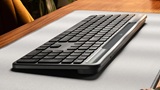 Logitech Signature Slim Solar K980+: 10 anni di autonomia bastano per una tastiera wireless?