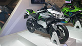 Ecco la Kawasaki Ninja elettrica: arriva nel 2023, ma è mistero sulla batteria e le specifiche