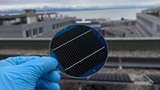 Record di efficienza per i pannelli solari in perovskite: migliorano quelli esistenti, senza incidere sui costi