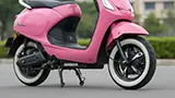 Scooter elettrici rosa gratis alle donne: ecco dove e perch&eacute; sta succedendo