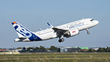 L'A319neo di Airbus è il primo aereo a volare con il carburante sostenibile ottenuto da scarti