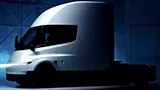 Il camion elettrico Semi &egrave; davvero pronto? Tesla ruba venditori esperti alla concorrenza