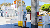 Anche Shell molla l'idrogeno: chiude tutte le stazioni in California e punta sull'elettrico