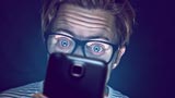 Gli adolescenti hanno capito tutto e stanno riducendo l'uso dello smartphone