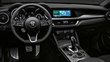 Il CEO di Alfa Romeo: "elettrica sì, ma non vendo un iPad con le ruote"