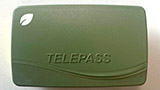 Arriva il Telepass verde, di nome e di fatto, costruito con le scocche dei dispositivi dismessi