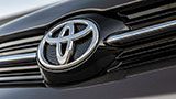 Per vendere ancora auto ibride Toyota punta su insoliti clienti: i bambini