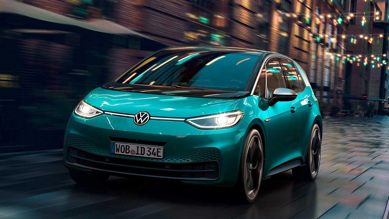Niente più veicoli Volkswagen a motore termico dal 2035 in Europa