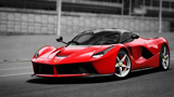 Ferrari: non solo automobili elettriche, il motore a combustione resterà