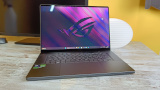 ASUS ROG Zephyrus G16, potenza senza pensieri per l'IA con GeForce RTX 4090 Laptop