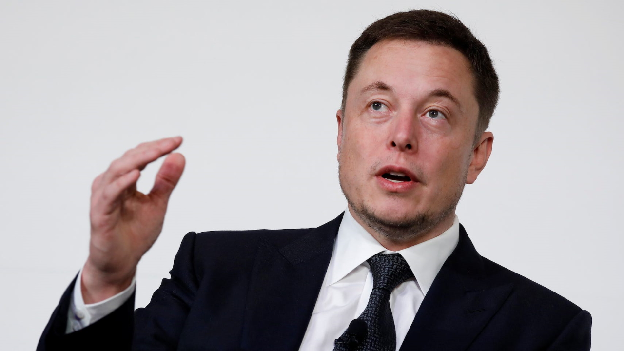 Tesla: gli impiegati devono spingersi oltre i limiti per il bene dell'azienda