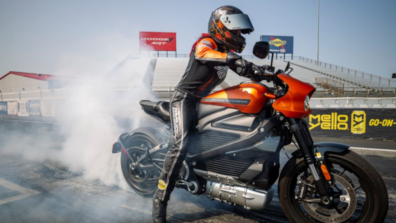 Harley-Davidson LiveWire, la moto elettrica di serie più veloce sul 1/4 di miglio