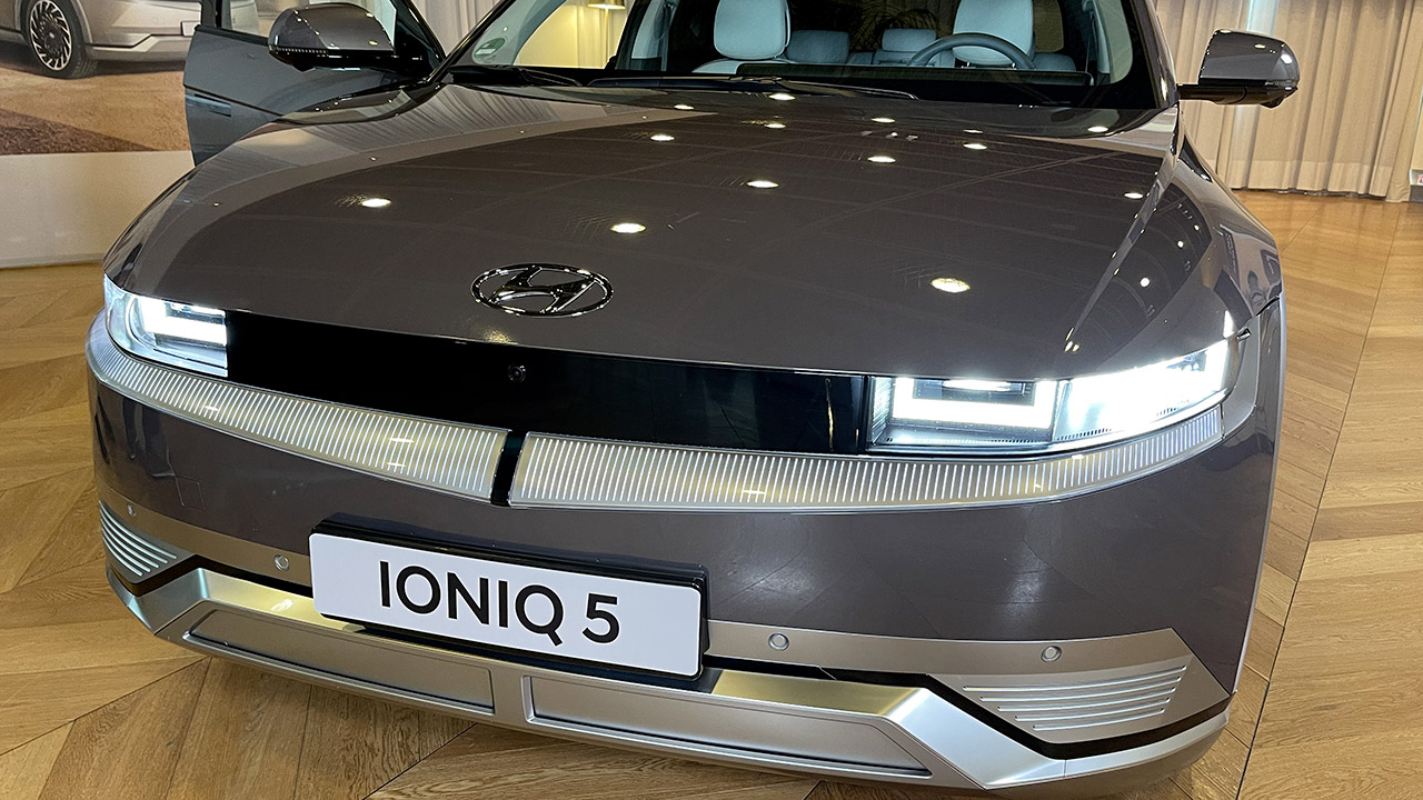 Hyundai IONIQ 5: in anteprima il nuovo crossover full electric
