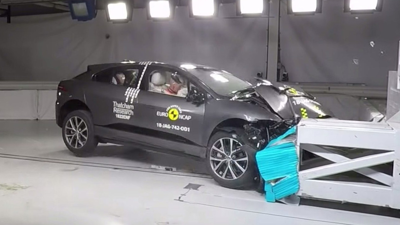 Jaguar I-PACE si guadagna 5 stelle Euro NCAP: ecco il video dei test svolti 