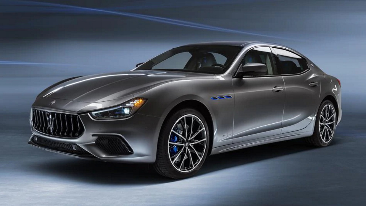 Maserati MC20 e Grecale saranno le prime auto elettriche del marchio italiano
