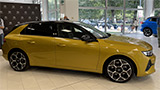 La nuova generazione di Opel Astra arriva nel 2022 anche ibrida, e nel 2023 elettrica