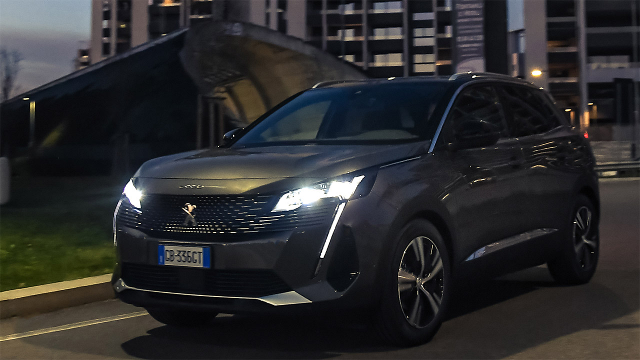 Con il sistema Night Vision Peugeot rende più sicura la guida notturna