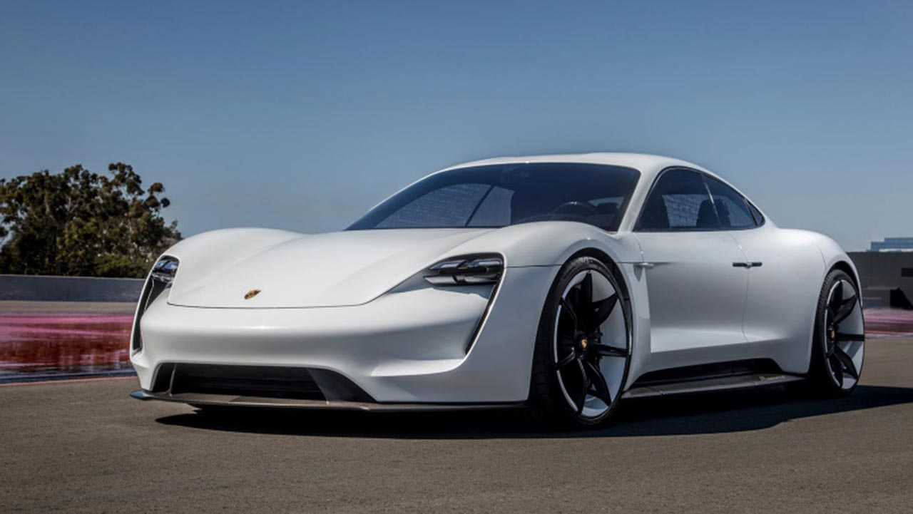 Porsche Mission E non avrà i limiti prestazionali delle Tesla