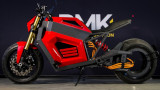 RMK mostra il primo prototipo della sua E2: motocicletta elettrica con motore nel cerchio posteriore, privo del mozzo