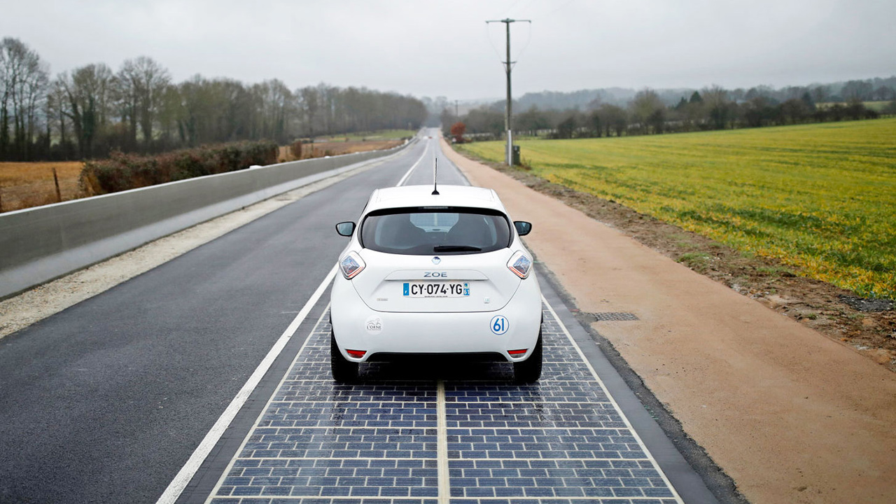 La prima strada solare al mondo aperta in Francia
