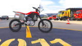 Tacita porta in passerella alla Dakar la sua moto elettrica Made in Italy