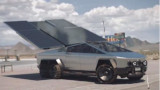 Tesla Cybertruck dotato di impianto fotovoltaico? eccolo in un video concept