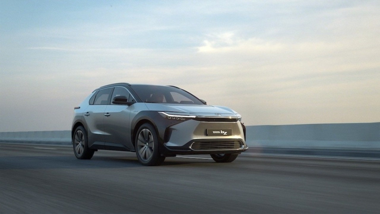 Toyota sicura sul futuro delle auto elettriche: 'La svolta nelle batterie? L'abbiamo noi'