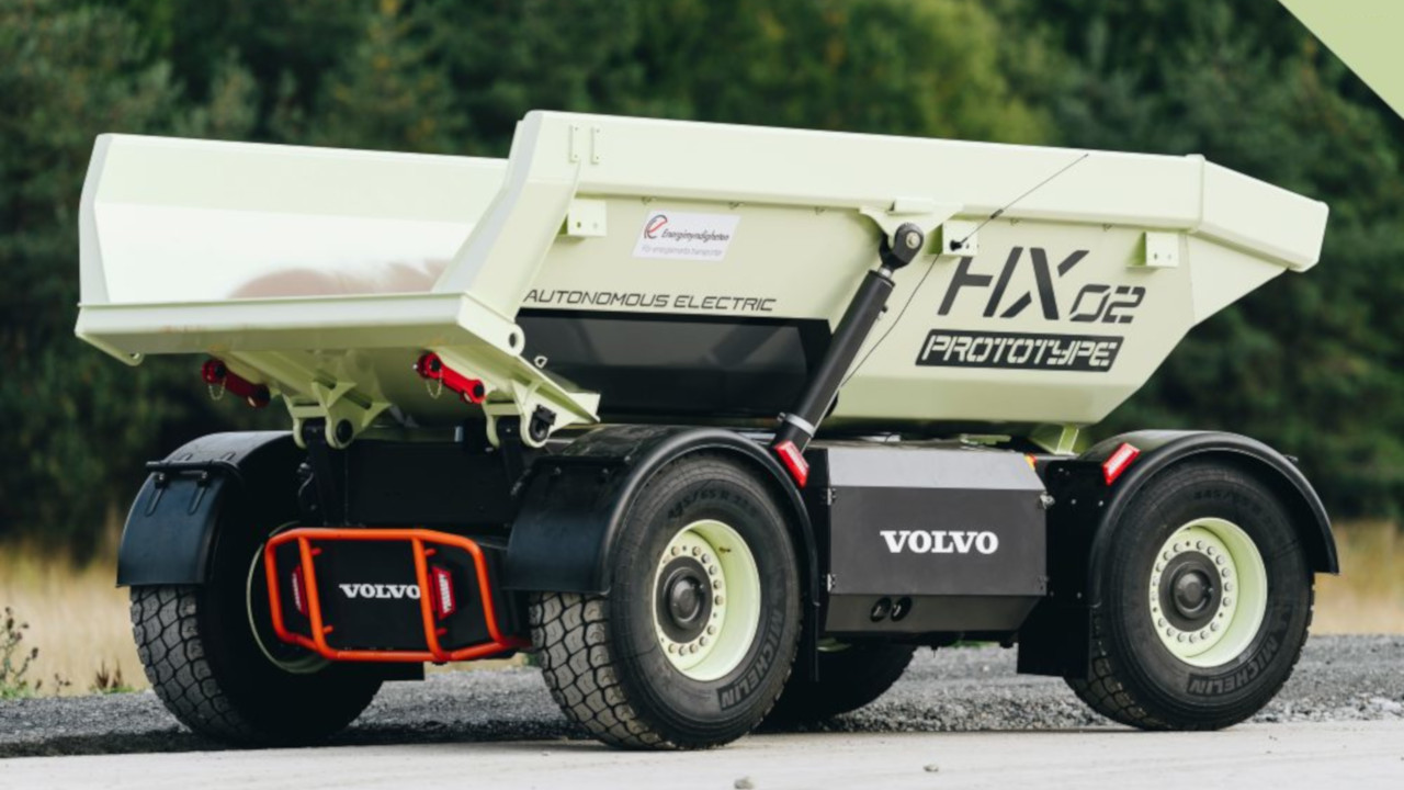 Volvo in miniera con veicoli elettrici: a batteria ma anche con alimentazione a cavo